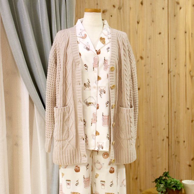 LLIMITED ITEM-数量限定品- Vネック マシュマロカーディガン